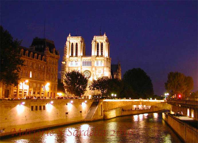 Notre Dame a la Nuit, Paris